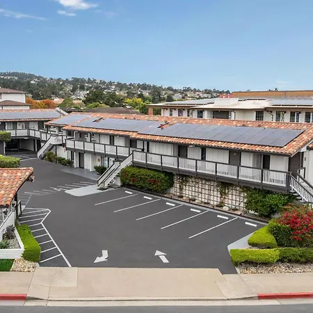 Days Inn By Wyndham Monterey Downtown-2